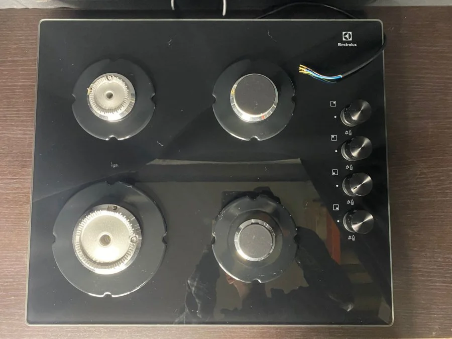 Газовая варочная панель Electrolux EGG6407K (уцененный товар)